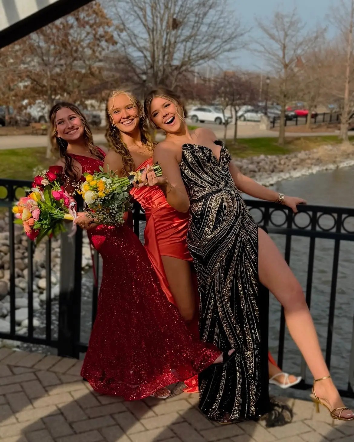Dressed in Time Girls